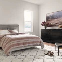 Four Hands FURNITURE Olivia Side Table